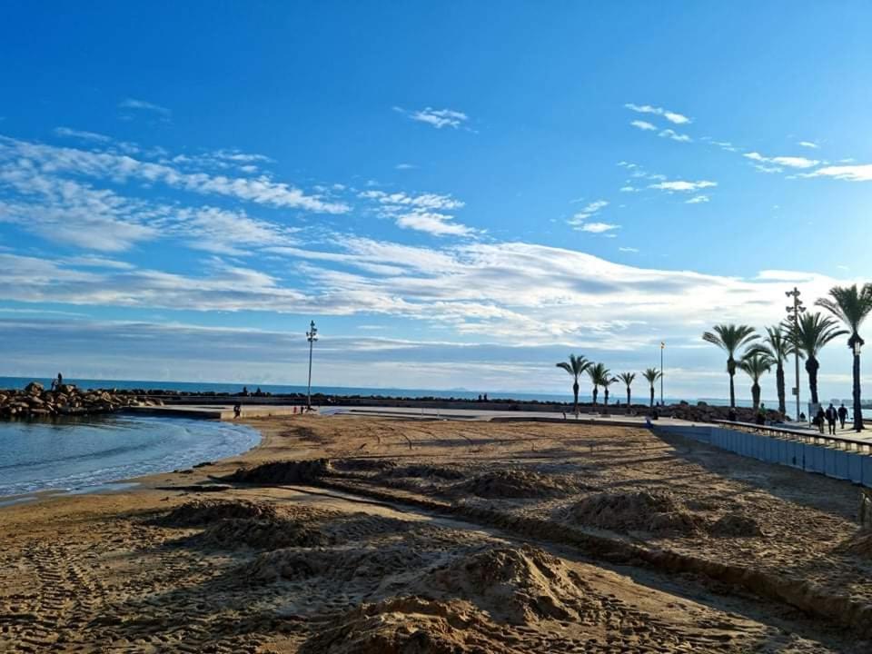 Beach Apartment Торрев'єха Екстер'єр фото